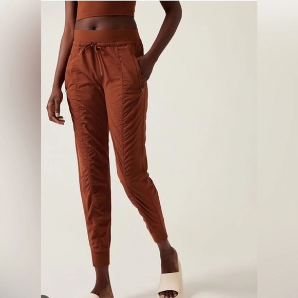 Athleta Attitude 11 Pants Mahogany - Picture 1 of 9